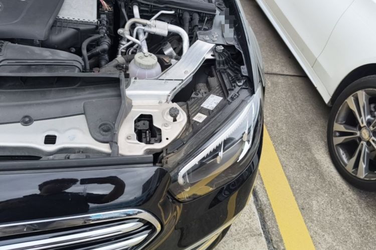Used Mercedes-Benz E-Class New Energy 2022 Restyled E 350 e L Plug-in Hybrid Sedan Engine Bay Left