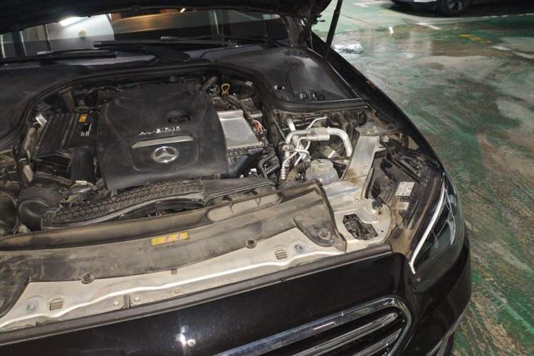 Used Mercedes-Benz E-Class New Energy 2022 Restyled E 350 e L Plug-in Hybrid Sedan Engine Bay Left