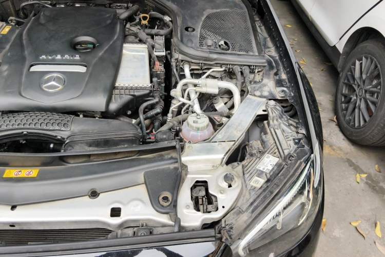 Used Mercedes-Benz E-Class New Energy 2022 Second Facelift E 350 e L Plug-in Hybrid Sedan Engine Bay Left