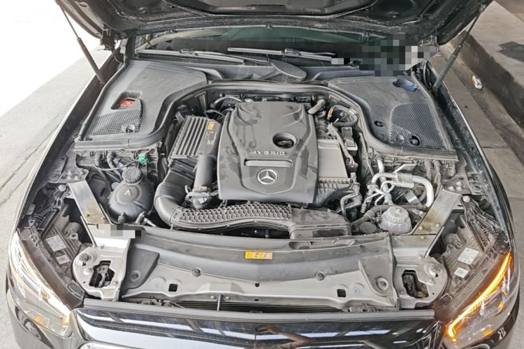Used Mercedes-Benz E-Class New Energy 2022 Second Facelift E 350 e L Plug-in Hybrid Sedan Engine Bay