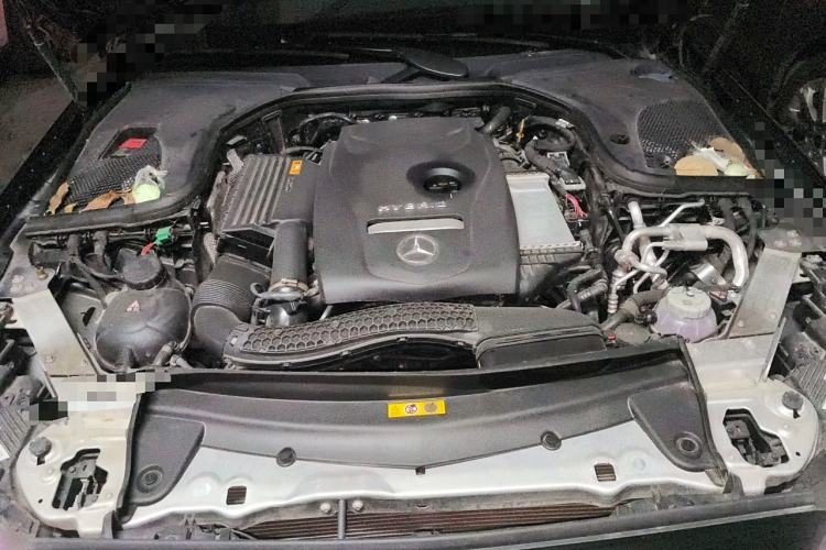 Used Mercedes-Benz E-Class New Energy 2022 Restyled E 350 e L Plug-in Hybrid Sedan Engine Bay