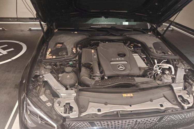 Used Mercedes-Benz E-Class New Energy 2022 Restyled E 350 e L Plug-in Hybrid Sports Sedan Engine Bay Right
