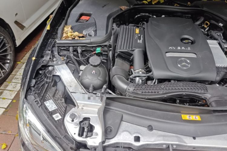 Used Mercedes-Benz E-Class New Energy 2022 Restyled E 350 e L Plug-in Hybrid Sedan Engine Bay Right