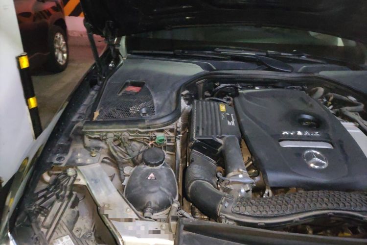 Used Mercedes-Benz E-Class New Energy 2022 Second Facelift E 350 e L Plug-in Hybrid Sedan Engine Bay Right