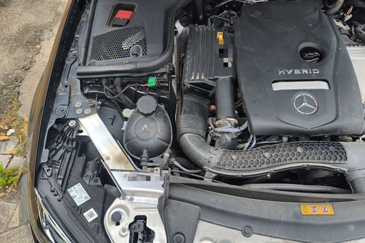 Used Mercedes-Benz E-Class New Energy 2022 Restyled E 350 e L Plug-in Hybrid Sports Sedan Engine Bay Right