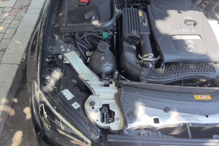 Used Mercedes-Benz E-Class New Energy 2022 Facelift E 350 e L Plug-in Hybrid Sedan Engine Bay Right
