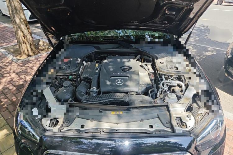 Used Mercedes-Benz E-Class New Energy 2022 Restyled E 350 e L Plug-in Hybrid Sports Sedan Engine Bay