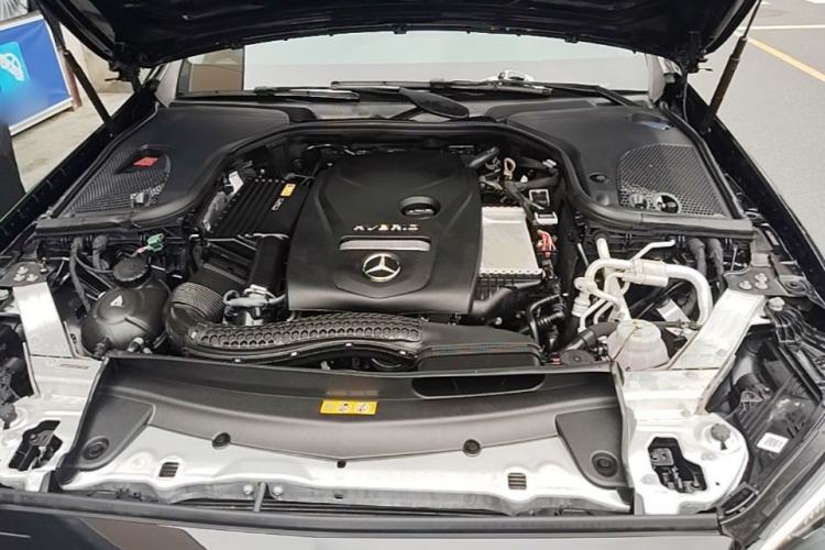 Used Mercedes-Benz E-Class New Energy 2022 Facelift E 350 e L Plug-in Hybrid Sedan Engine Bay