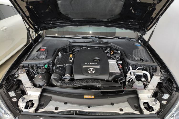 Used Mercedes-Benz E-Class New Energy 2022 Restyled E 350 e L Plug-in Hybrid Sports Sedan Engine Bay