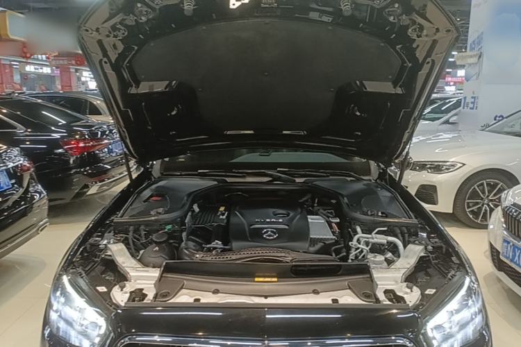 Used Mercedes-Benz E-Class New Energy 2022 Second Facelift E 350 e L Plug-in Hybrid Sedan Engine Bay