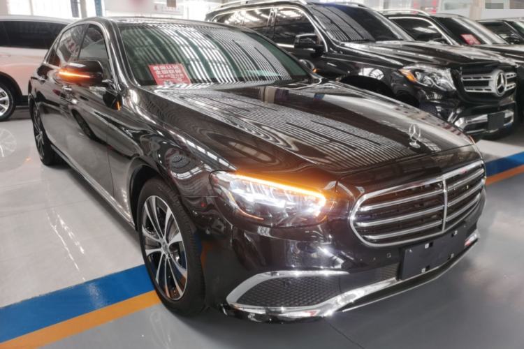 Used Mercedes-Benz E-Class New Energy 2022 Second Facelift E 350 e L Plug-in Hybrid Sedan Exterior 1