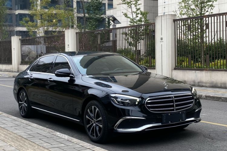 Used Mercedes-Benz E-Class New Energy 2022 Restyled E 350 e L Plug-in Hybrid Sedan Exterior 1