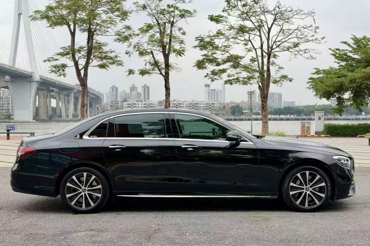 Used Mercedes-Benz E-Class New Energy 2022 Facelift E 350 e L Plug-in Hybrid Sedan Exterior 2