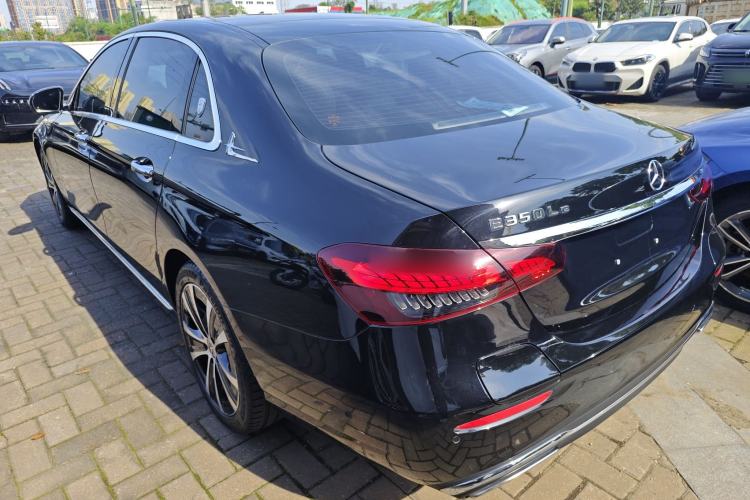 Used Mercedes-Benz E-Class New Energy 2022 Restyled E 350 e L Plug-in Hybrid Sports Sedan Exterior 2