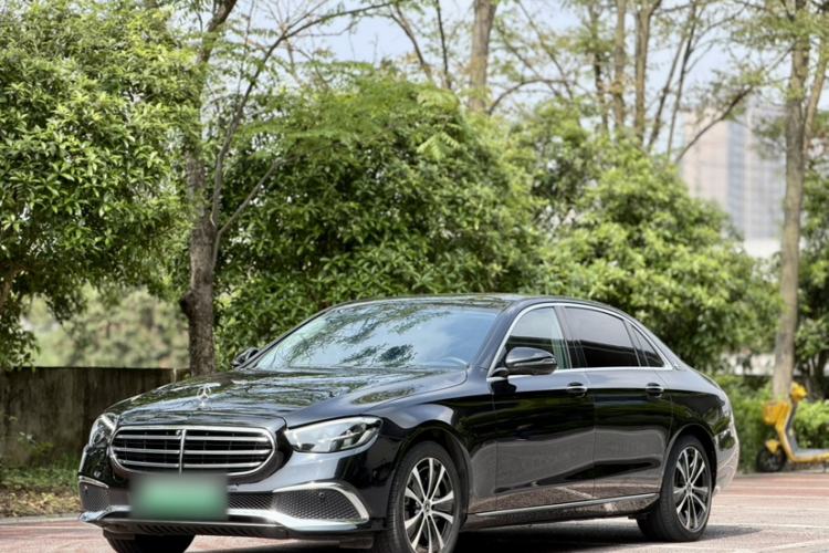Used Mercedes-Benz E-Class New Energy 2022 Second Facelift E 350 e L Plug-in Hybrid Sedan Exterior 3