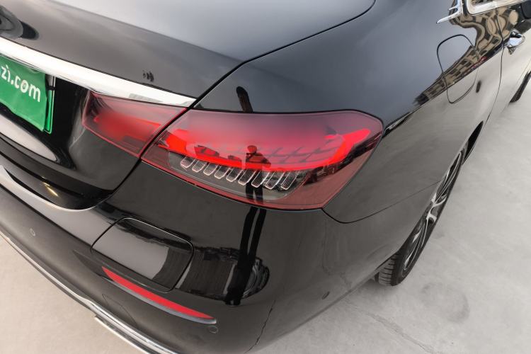 Used Mercedes-Benz E-Class New Energy 2022 Second Facelift E 350 e L Plug-in Hybrid Sedan Exterior 3
