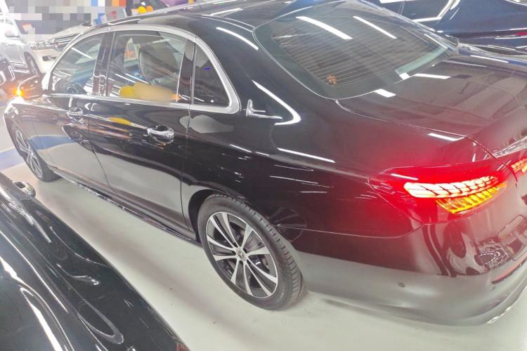 Used Mercedes-Benz E-Class New Energy 2022 Restyled E 350 e L Plug-in Hybrid Sports Sedan Exterior 3