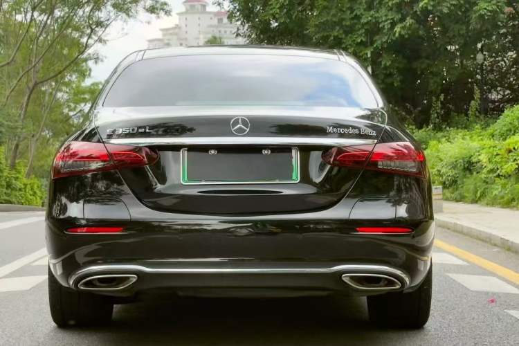 Used Mercedes-Benz E-Class New Energy 2022 Facelift E 350 e L Plug-in Hybrid Sedan Exterior 3