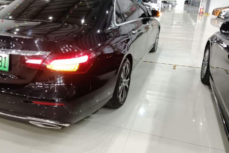 Used Mercedes-Benz E-Class New Energy 2022 Facelift E 350 e L Plug-in Hybrid Sedan Exterior 3