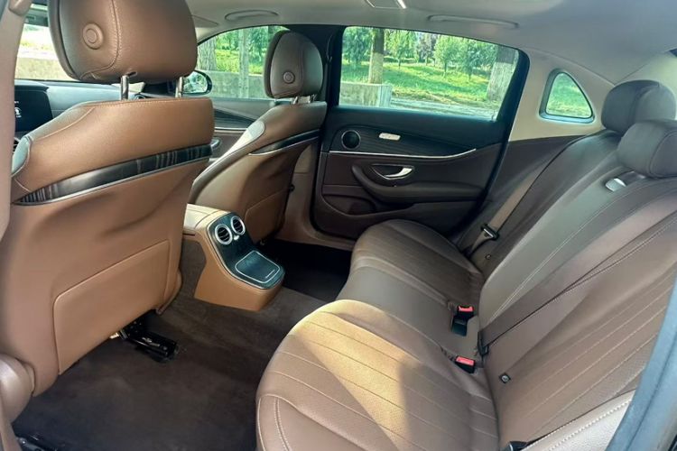 Used Mercedes-Benz E-Class New Energy 2022 Facelift E 350 e L Plug-in Hybrid Sedan Exterior 4