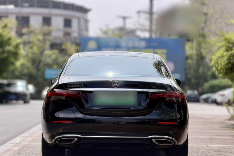 Used Mercedes-Benz E-Class New Energy 2022 Second Facelift E 350 e L Plug-in Hybrid Sedan Exterior 5