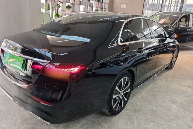 Used Mercedes-Benz E-Class New Energy 2022 Restyled E 350 e L Plug-in Hybrid Sports Sedan Exterior 5