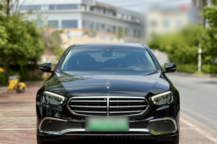 Used Mercedes-Benz E-Class New Energy 2022 Second Facelift E 350 e L Plug-in Hybrid Sedan Exterior 6
