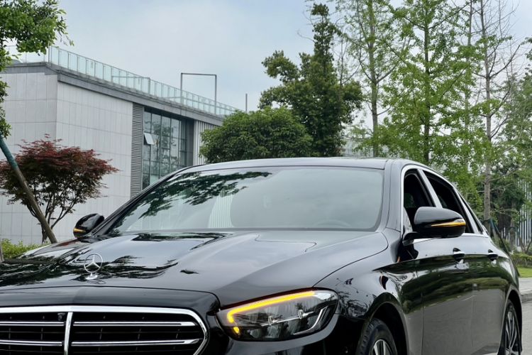 Used Mercedes-Benz E-Class New Energy 2022 Second Facelift E 350 e L Plug-in Hybrid Sedan Exterior 8