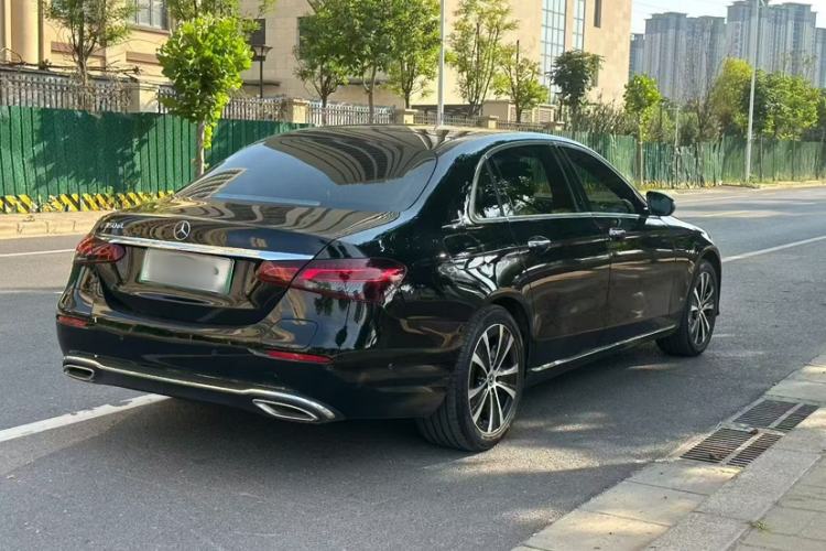 Used Mercedes-Benz E-Class New Energy 2022 Facelift E 350 e L Plug-in Hybrid Sedan Exterior 9