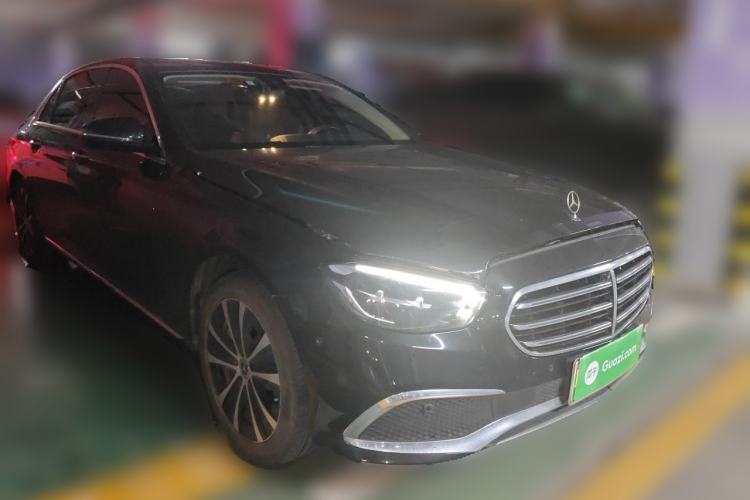 Used Mercedes-Benz E-Class New Energy 2022 E 350 e L Plug-in Hybrid Sedan Front Right 45 Deg