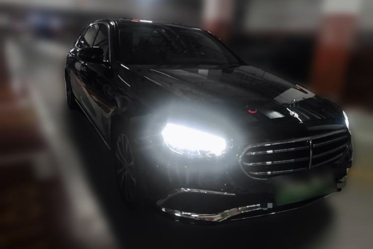 Used Mercedes-Benz E-Class New Energy 2022 E 350 e L Plug-in Hybrid Sedan Front Right 45 Deg