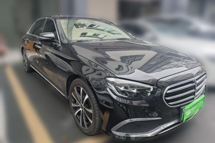 Used Mercedes-Benz E-Class New Energy 2022 Restyled E 350 e L Plug-in Hybrid Sports Sedan Front Right 45 Deg