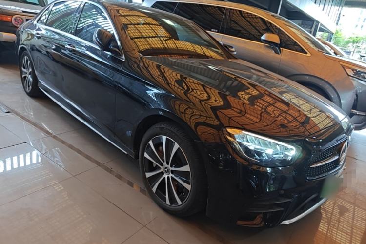 Used Mercedes-Benz E-Class New Energy 2022 Facelift E 350 e L Plug-in Hybrid Sedan Front Right 45 Deg