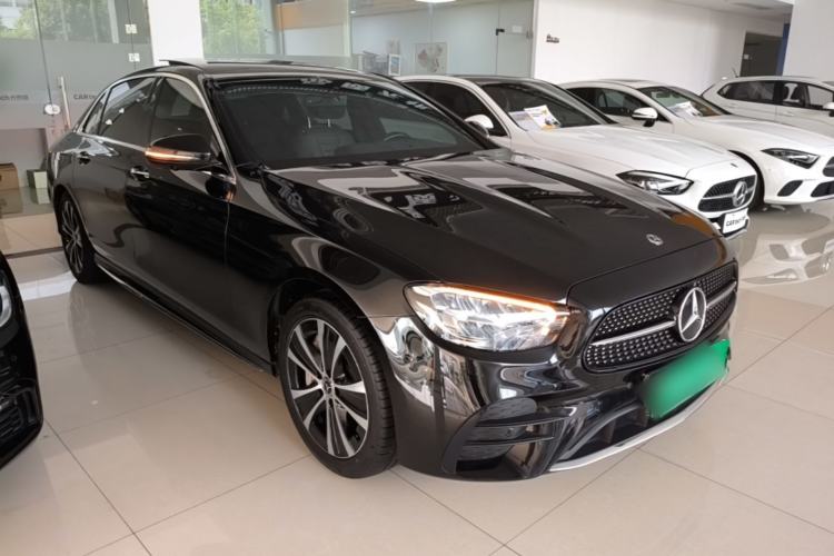 Used Mercedes-Benz E-Class New Energy 2022 Restyled E 350 e L Plug-in Hybrid Sports Sedan Front Right 45 Deg