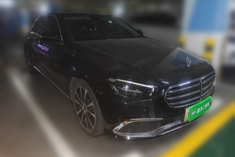 Used Mercedes-Benz E-Class New Energy 2022 Facelift E 350 e L Plug-in Hybrid Sedan Front Right 45 Deg