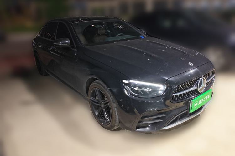 Used Mercedes-Benz E-Class New Energy 2022 Restyled E 350 e L Plug-in Hybrid Sports Sedan Front Right 45 Deg