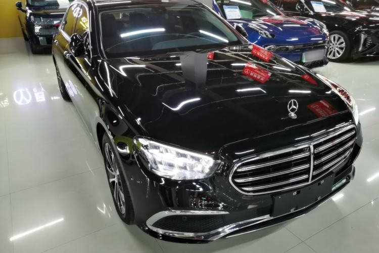Used Mercedes-Benz E-Class New Energy 2022 Facelift E 350 e L Plug-in Hybrid Sedan Front Right 45 Deg