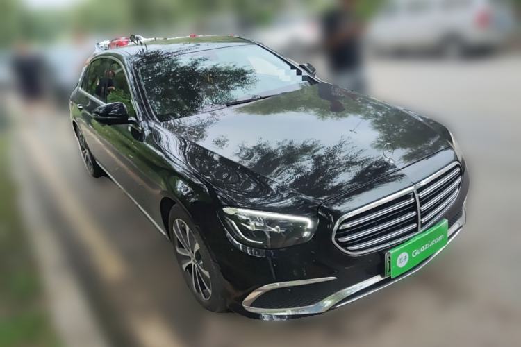 Used Mercedes-Benz E-Class New Energy 2022 Second Facelift E 350 e L Plug-in Hybrid Sedan Front Right 45 Deg