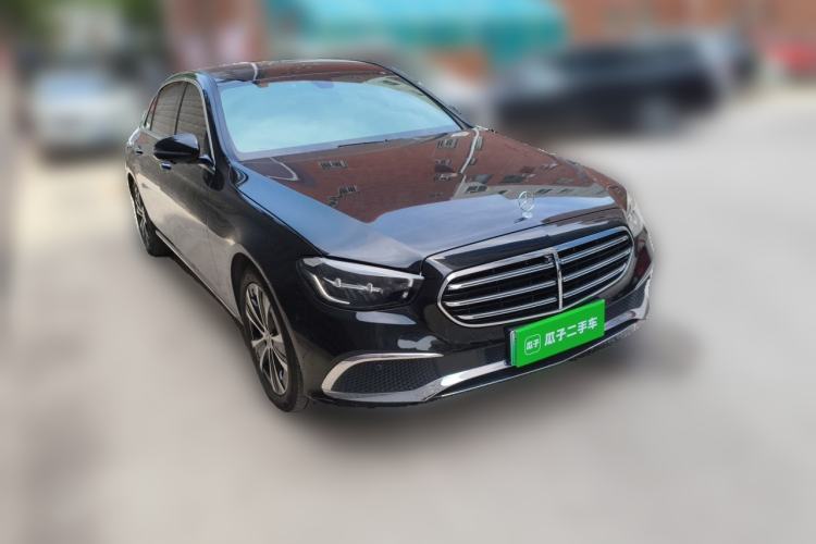 Used Mercedes-Benz E-Class New Energy 2022 E 350 e L Plug-in Hybrid Sedan Front Right 45 Deg