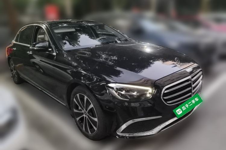 Used Mercedes-Benz E-Class New Energy 2022 Facelift E 350 e L Plug-in Hybrid Sedan Front Right 45 Deg