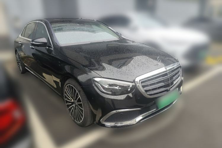 Used Mercedes-Benz E-Class New Energy 2022 Second Facelift E 350 e L Plug-in Hybrid Sports Sedan Front Right 45 Deg