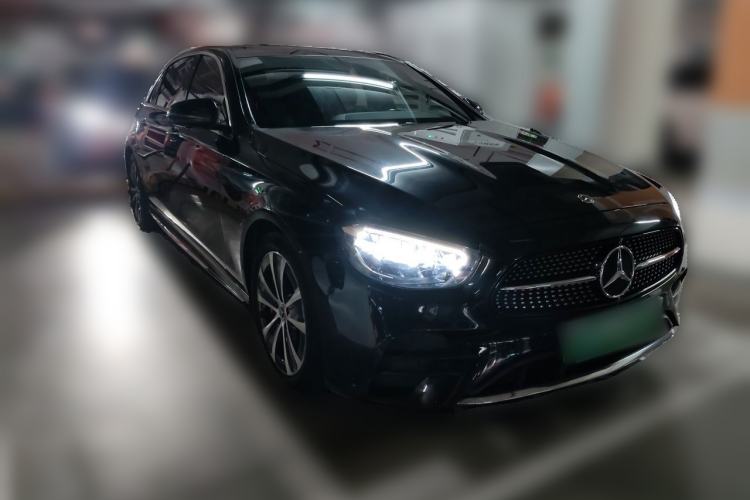 Used Mercedes-Benz E-Class New Energy 2022 Second Facelift E 350 e L Plug-in Hybrid Sports Sedan Front Right 45 Deg