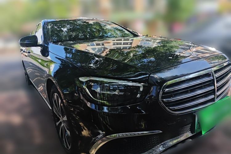 Used Mercedes-Benz E-Class New Energy 2022 Restyled E 350 e L Plug-in Hybrid Sports Sedan Front Right 45 Deg