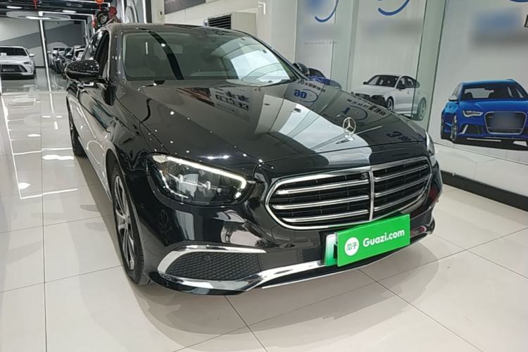 Used Mercedes-Benz E-Class New Energy 2022 Facelift E 350 e L Plug-in Hybrid Sedan Front Right 45 Deg