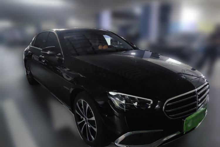 Used Mercedes-Benz E-Class New Energy 2022 E 350 e L Plug-in Hybrid Sports Sedan Front Right 45 Deg