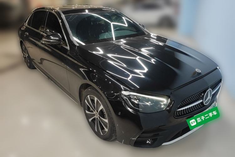 Used Mercedes-Benz E-Class New Energy 2022 Second Facelift E 350 e L Plug-in Hybrid Sports Sedan Front Right 45 Deg