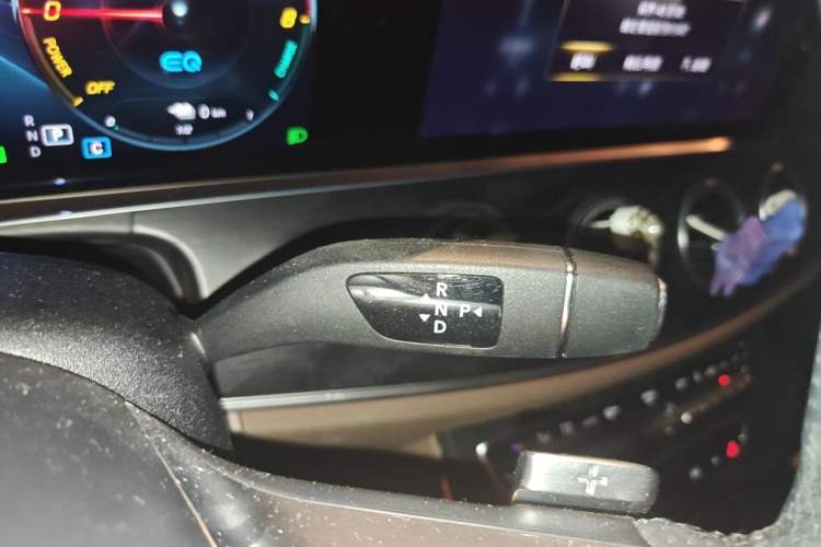 Used Mercedes-Benz E-Class New Energy 2022 Restyled E 350 e L Plug-in Hybrid Sports Sedan Gear Lever