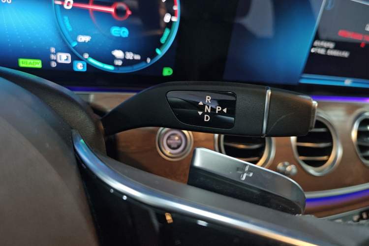 Used Mercedes-Benz E-Class New Energy 2022 Second Facelift E 350 e L Plug-in Hybrid Sedan Gear Lever