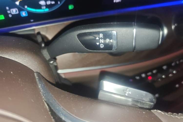 Used Mercedes-Benz E-Class New Energy 2022 Facelift E 350 e L Plug-in Hybrid Sedan Gear Lever