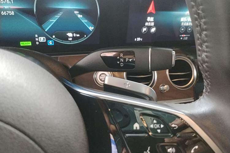 Used Mercedes-Benz E-Class New Energy 2022 Restyled E 350 e L Plug-in Hybrid Sedan Gear Lever